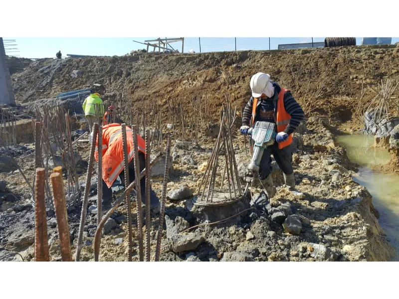 Beton kırma